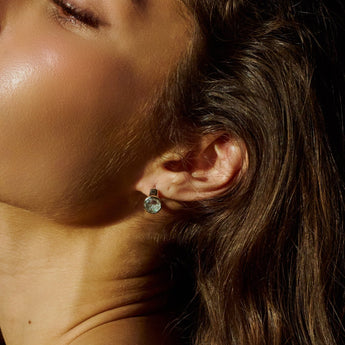 Neue Circle Huggie Earrings Earrings - Moritz Glik Ready to Ship diamonds