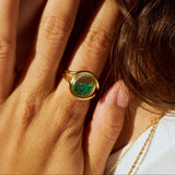 Cascavel Circle Ring Medio Emerald product_description_first_two_sentences - shop_name