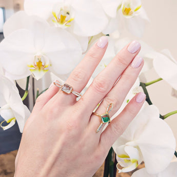 Laço Emerald Shaker Ring Rings - Moritz Glik emeralds fall edit Elos