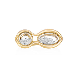 Cascavel Double-Finger Ring by Moritz Glik in 18k yellow gold with 1.40ct diamonds enclosed in one round and one oval Kaleidoscope Shaker on white background, facing forward.
