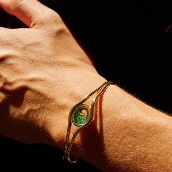 Rastro Bracelet Petite Emerald product_description_first_two_sentences - shop_name