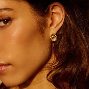 Cascavel Huggie Earrings Earrings - Moritz Glik diamonds