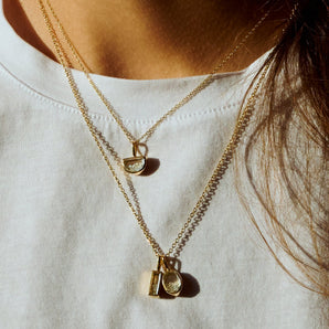 Miniature Oh Charm product_description_first_two_sentences - shop_name