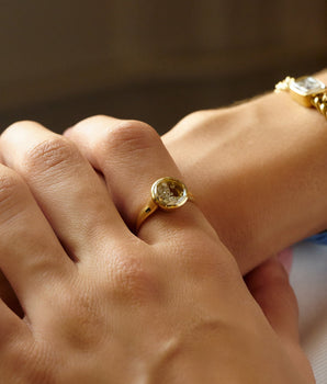Neue Circle Ring Petite Rings - Moritz Glik Ready to Ship diamonds
