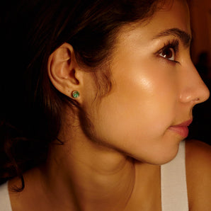 Neue Circle Stud Earrings Emerald Earrings - Moritz Glik Ready to Ship emeralds