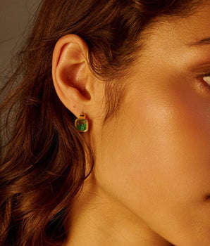 Neue Cushion Huggie Earrings Emerald Earrings - Moritz Glik Ready to Ship emeralds