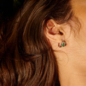 Neue Step - Cut Huggie Earrings Emerald Earrings - Moritz Glik Ready to Ship emeralds