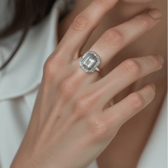 Portrait Diamond Shaker Ring Ring - Moritz Glik Ready to Ship diamonds