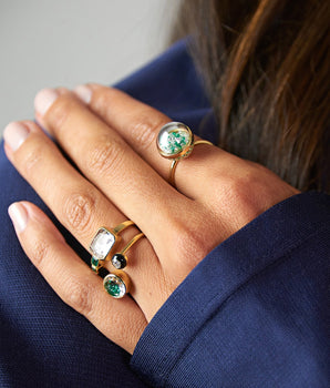 Bala Shaker Ring Rings - Moritz Glik diamonds emeralds Apura