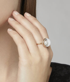 Snow Globe Shaker Ring Rings - Moritz Glik Core diamonds Alternative Bridal