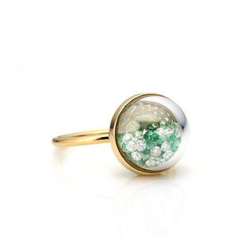 Sol Emerald and Diamond Ring Rings - Moritz Glik diamonds emeralds Apura